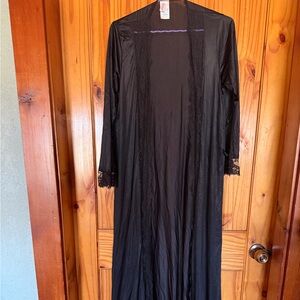 Vintage Black Fredrick’s of Hollywood Robe